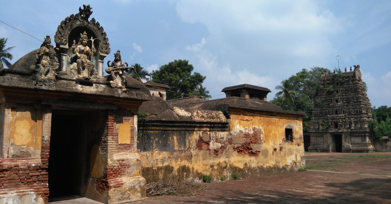 Sri Thurai Kaattum Vallalar Temple at Thiru Vilanagar. - Dharisanam